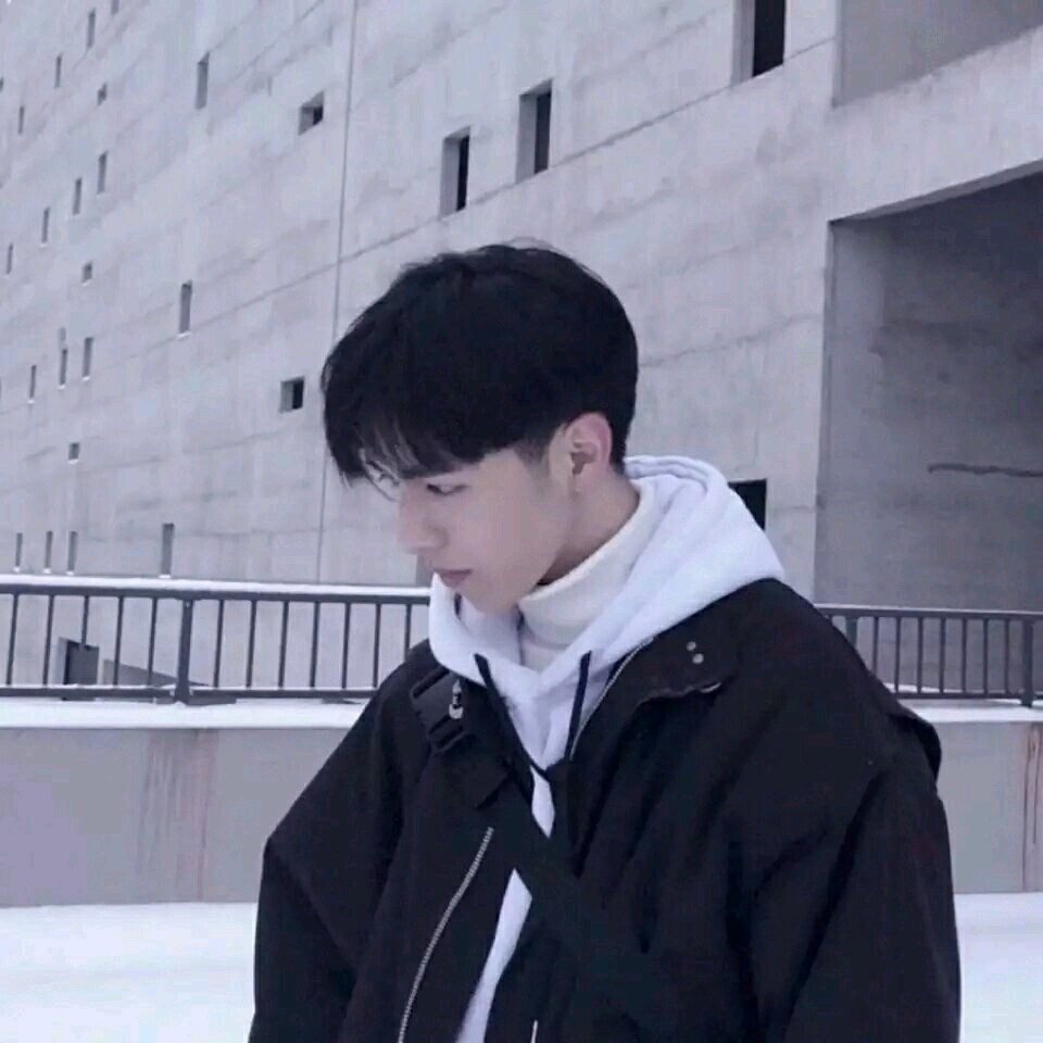 可爱搞怪的微信最新卡通情侣头像下载