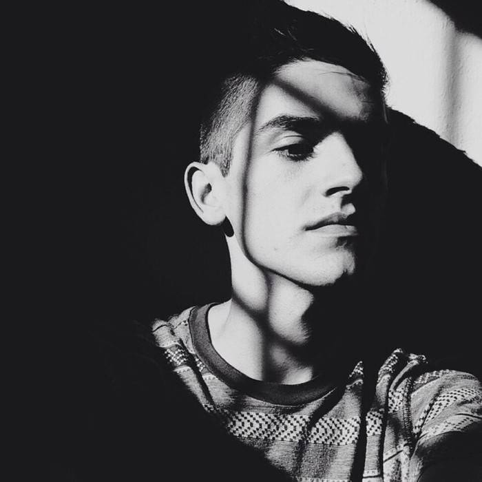 微信好看简约气质男头