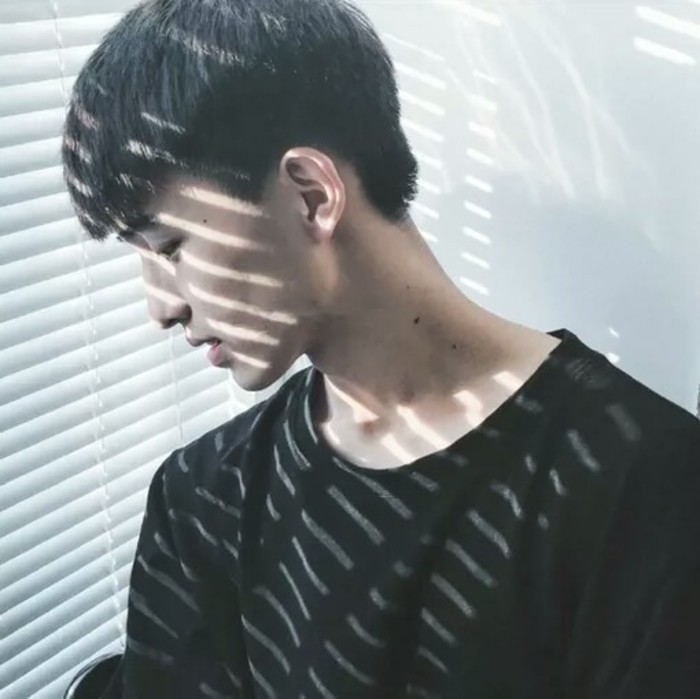 微信好看简约气质男头