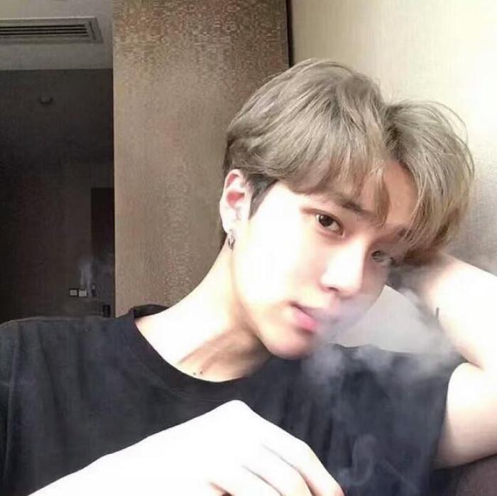 微信成熟时尚阳光男头