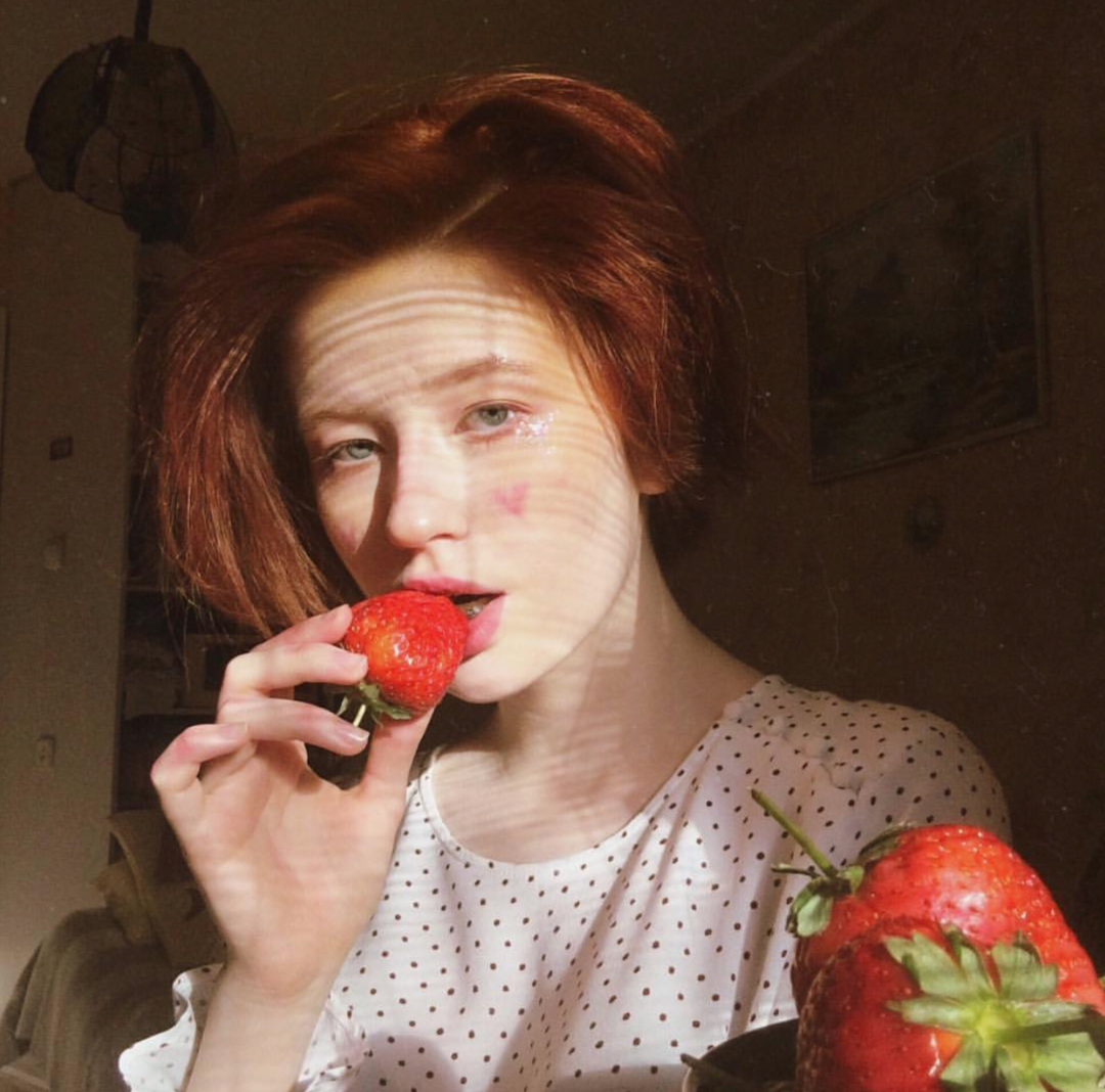 微信气质阳光简洁时尚女头