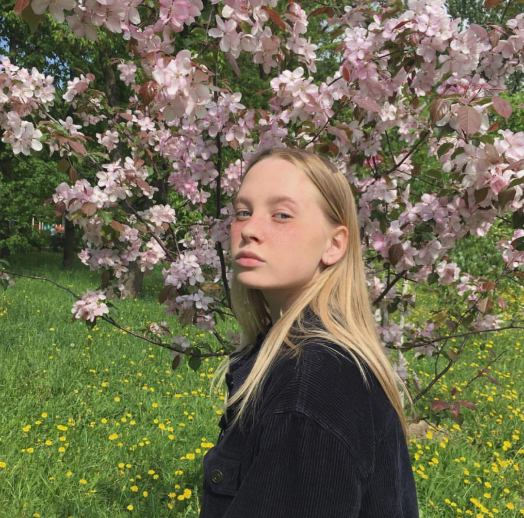 微信气质阳光简洁时尚女头