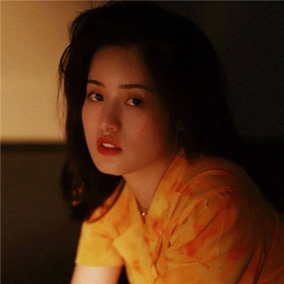微信阳光时尚气质漂亮女生头像
