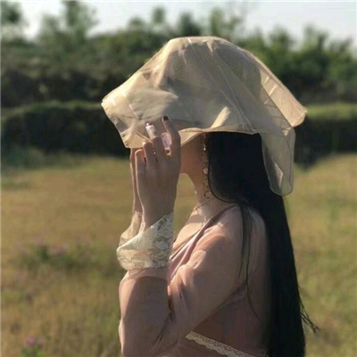 微信好看阳光文艺性感女生头像