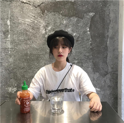 微信清新好看性感阳光女头