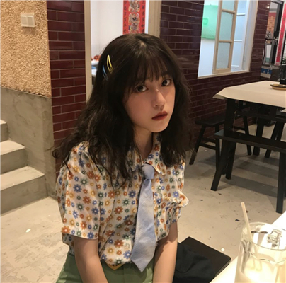 微信清新好看性感阳光女头