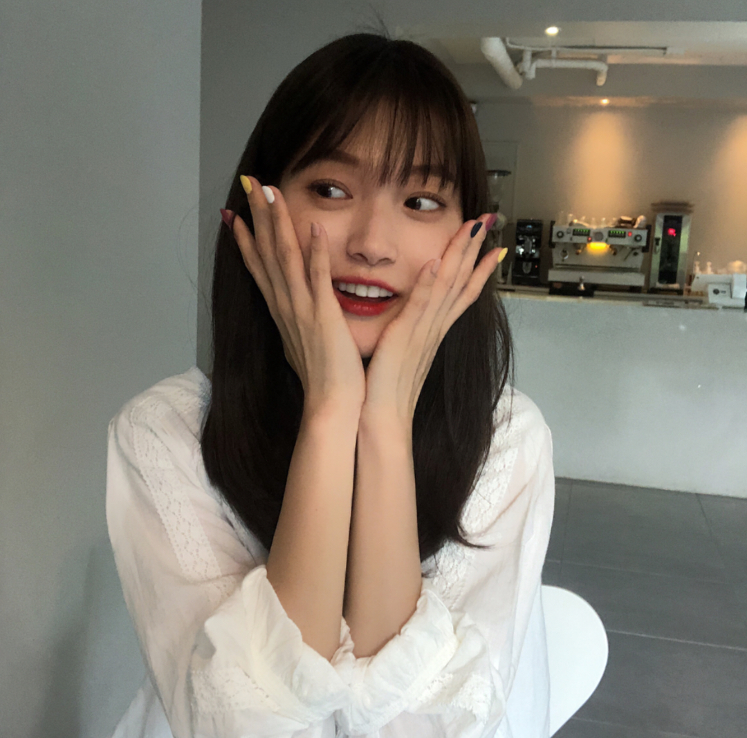 微信气质阳光简洁时尚女头