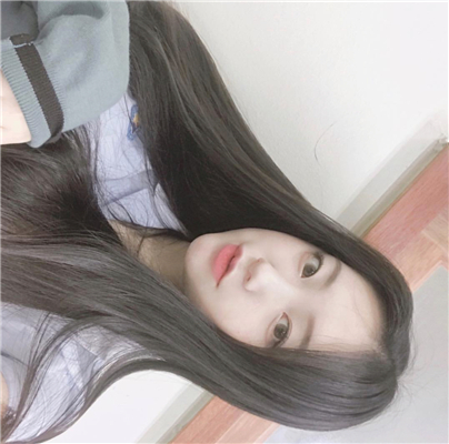 微信文艺时尚好看女生头像