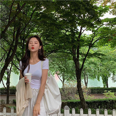 微信好看清新唯美气质女头