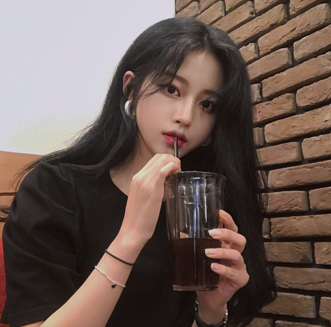 微信气质阳光简洁时尚女头