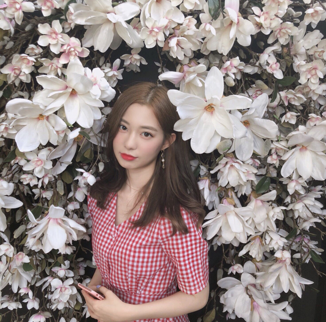 微信气质阳光简洁时尚女头