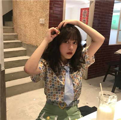 微信清新好看性感阳光女头