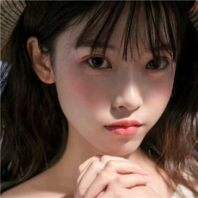 微信好看阳光文艺性感女生头像