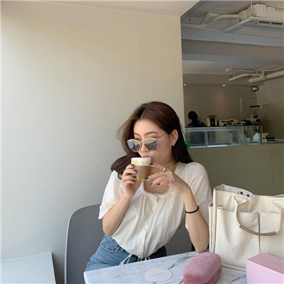 微信阳光时尚纯洁女头