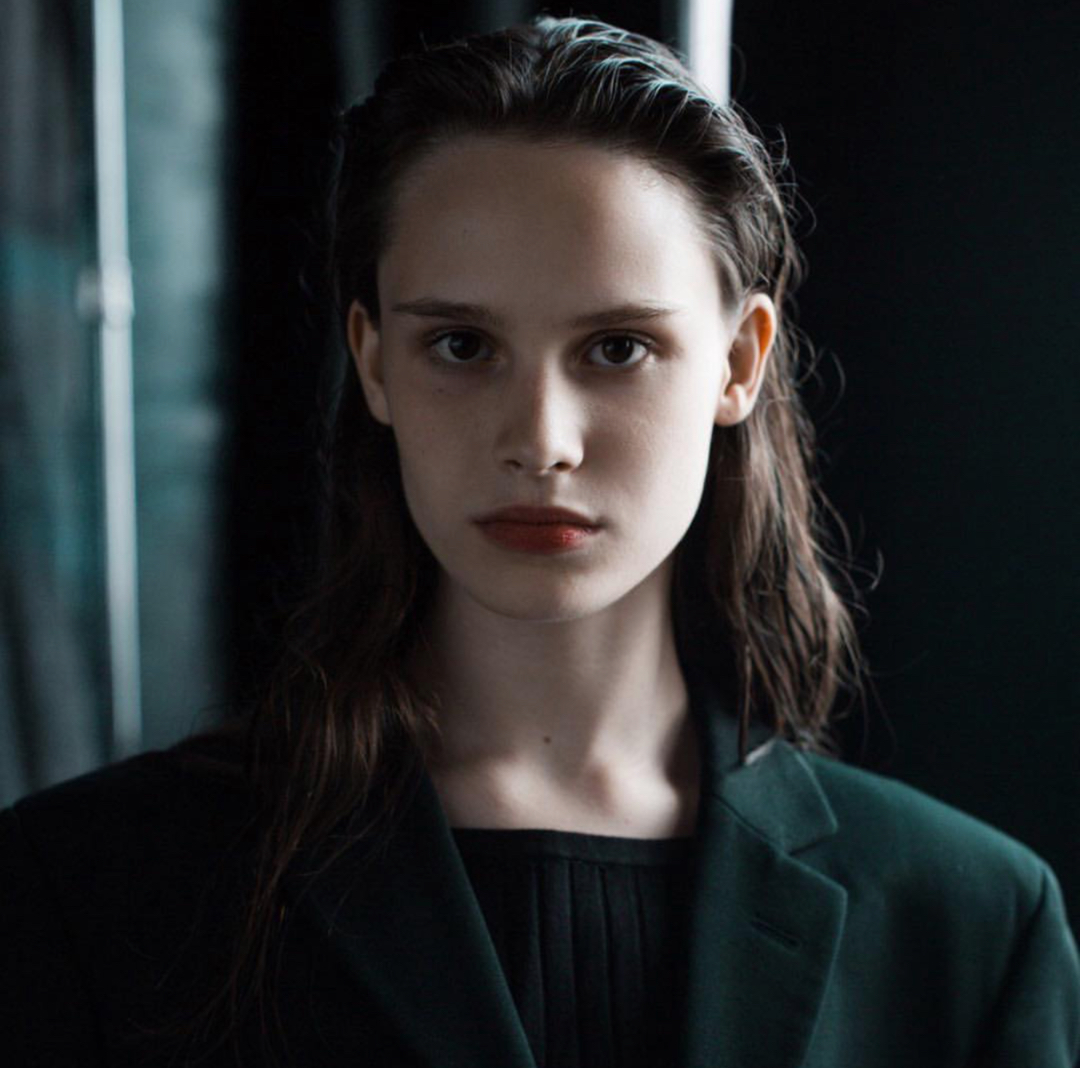 微信气质阳光简洁时尚女头