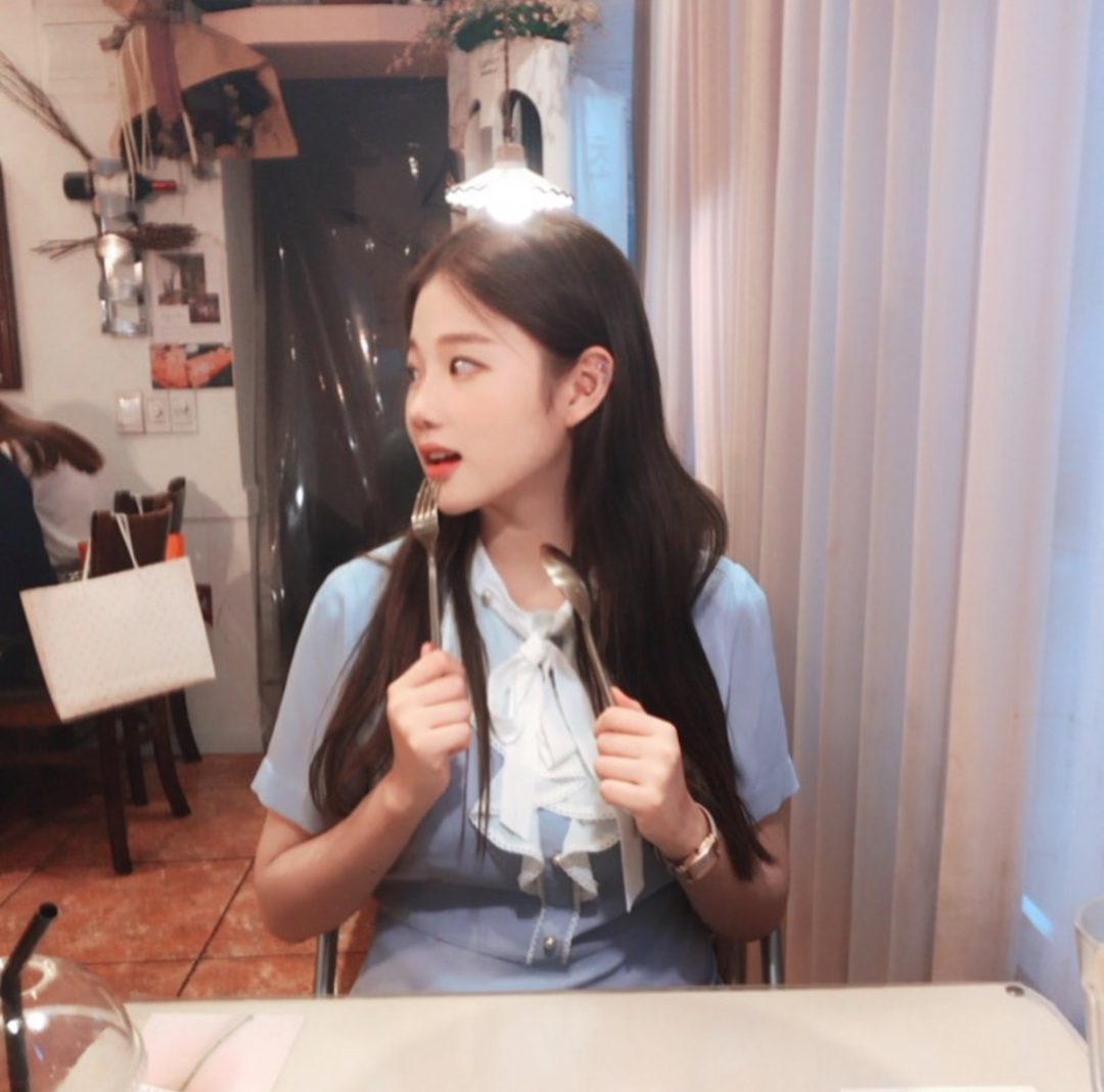 微信气质阳光简洁时尚女头