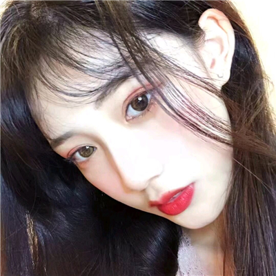 微信好看阳光文艺性感女生头像