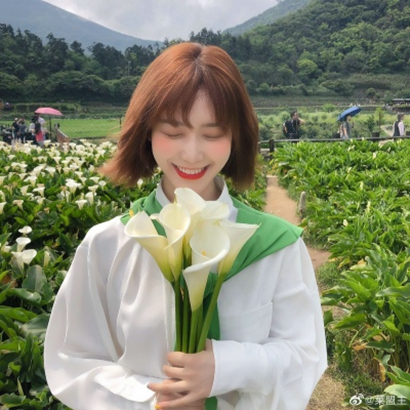 2019微信最新神仙级颜值的女生头像下载