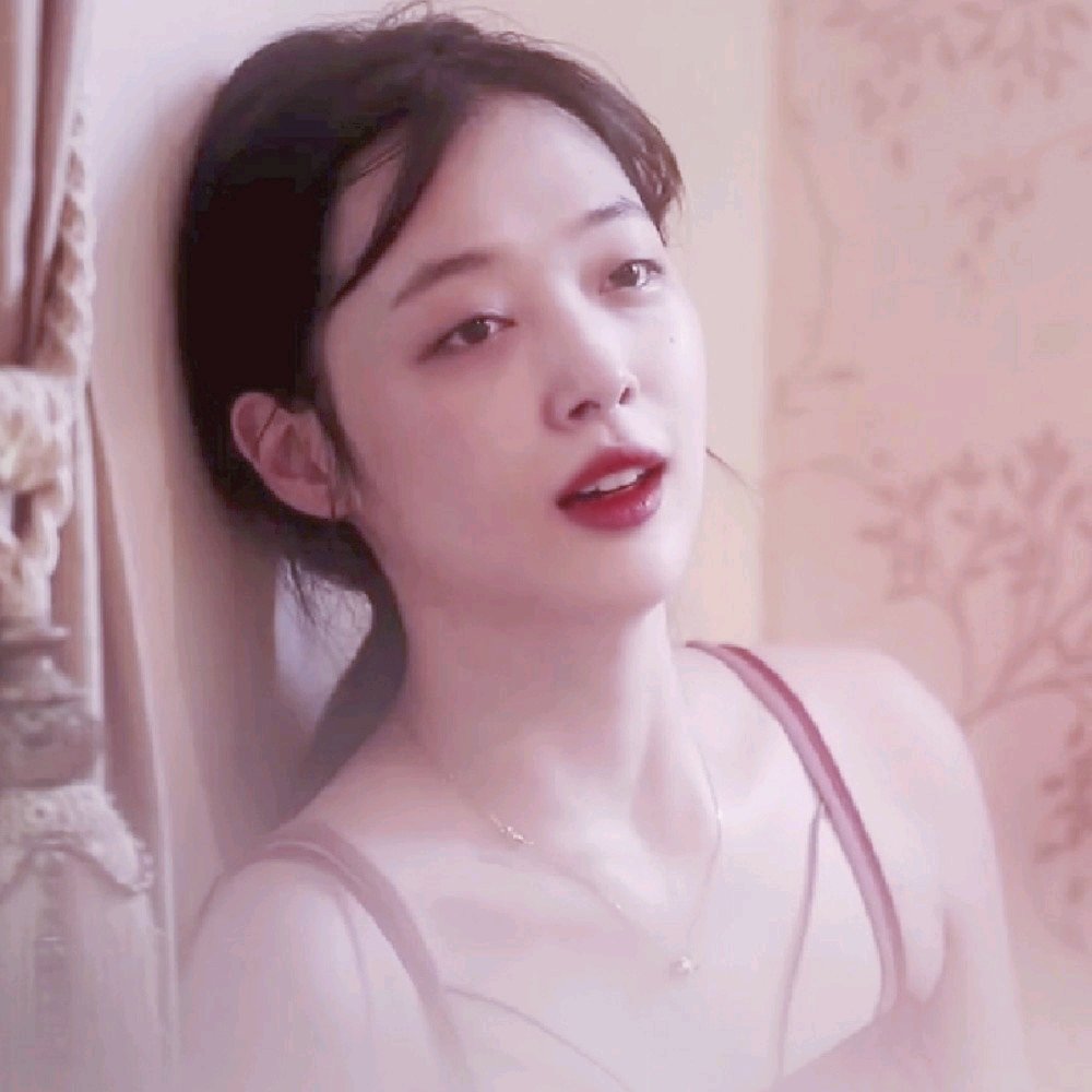 微信粉嫩清纯好看可爱女头