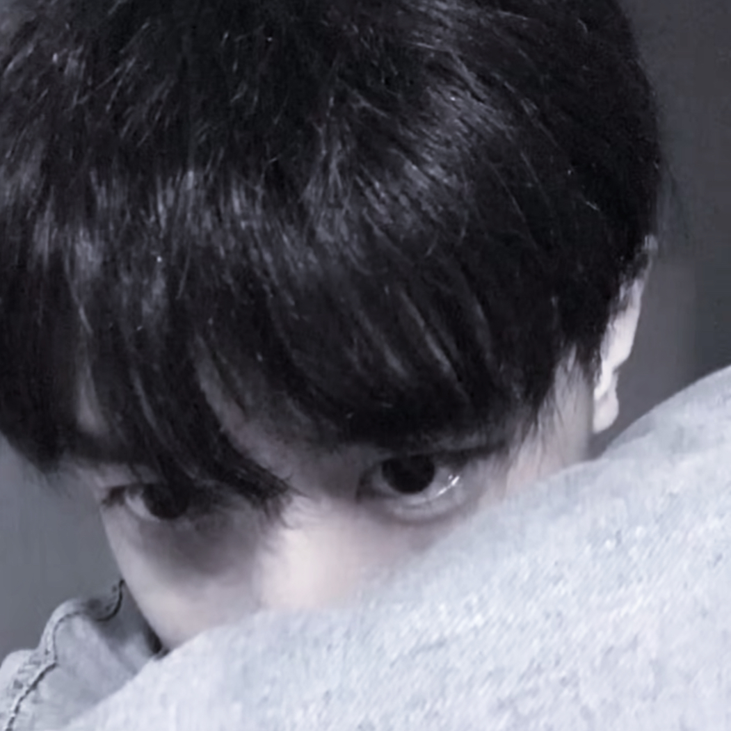 微信冷酷气质迷人男头