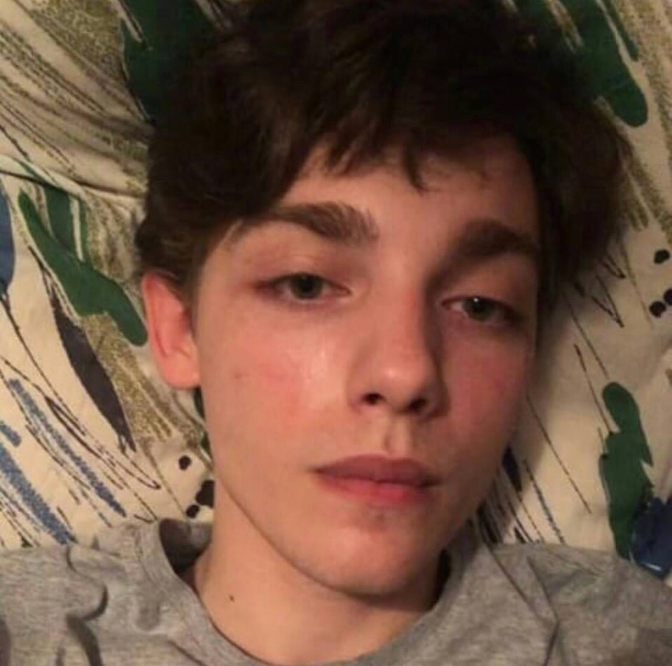 微信冷酷气质迷人男头