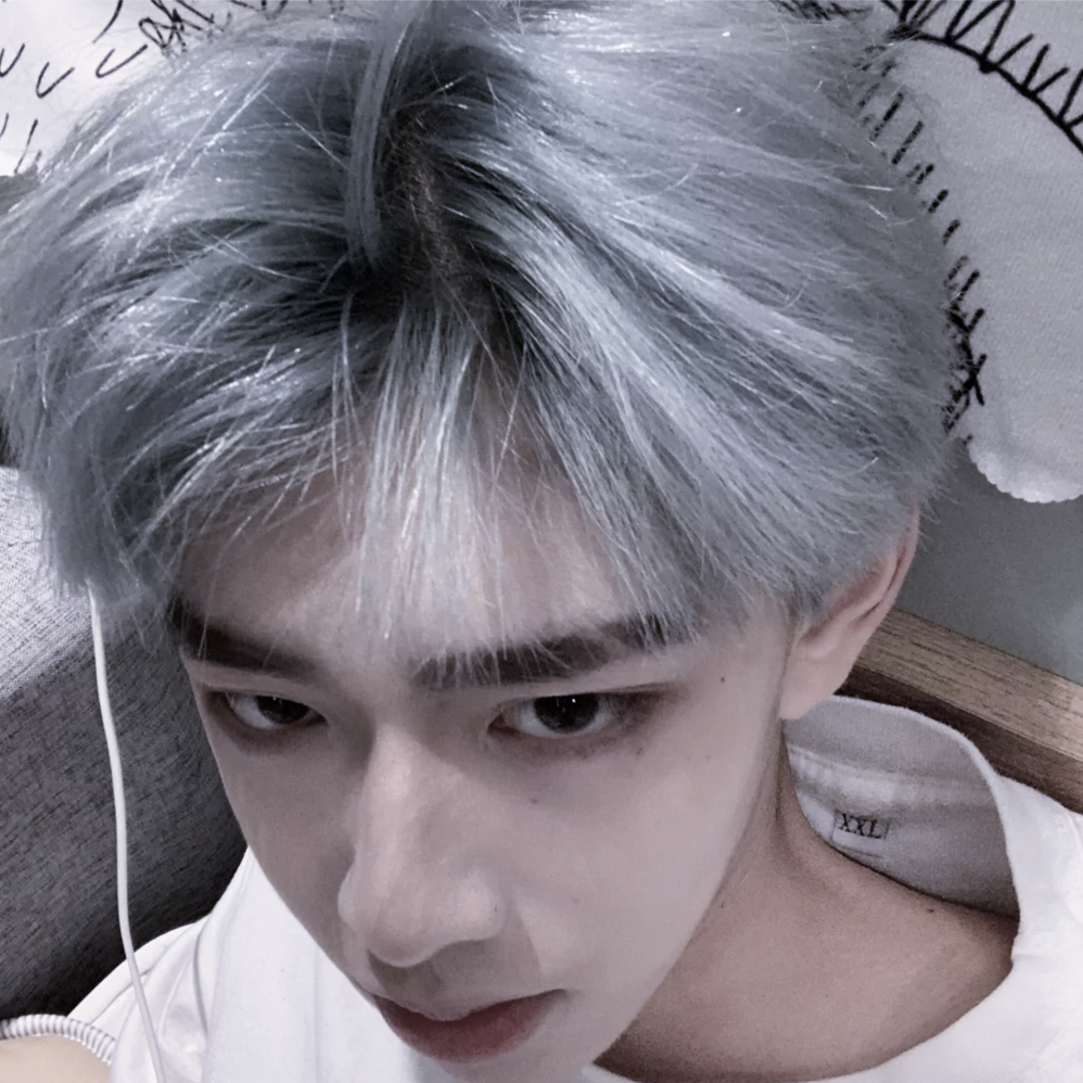 微信冷酷气质迷人男头