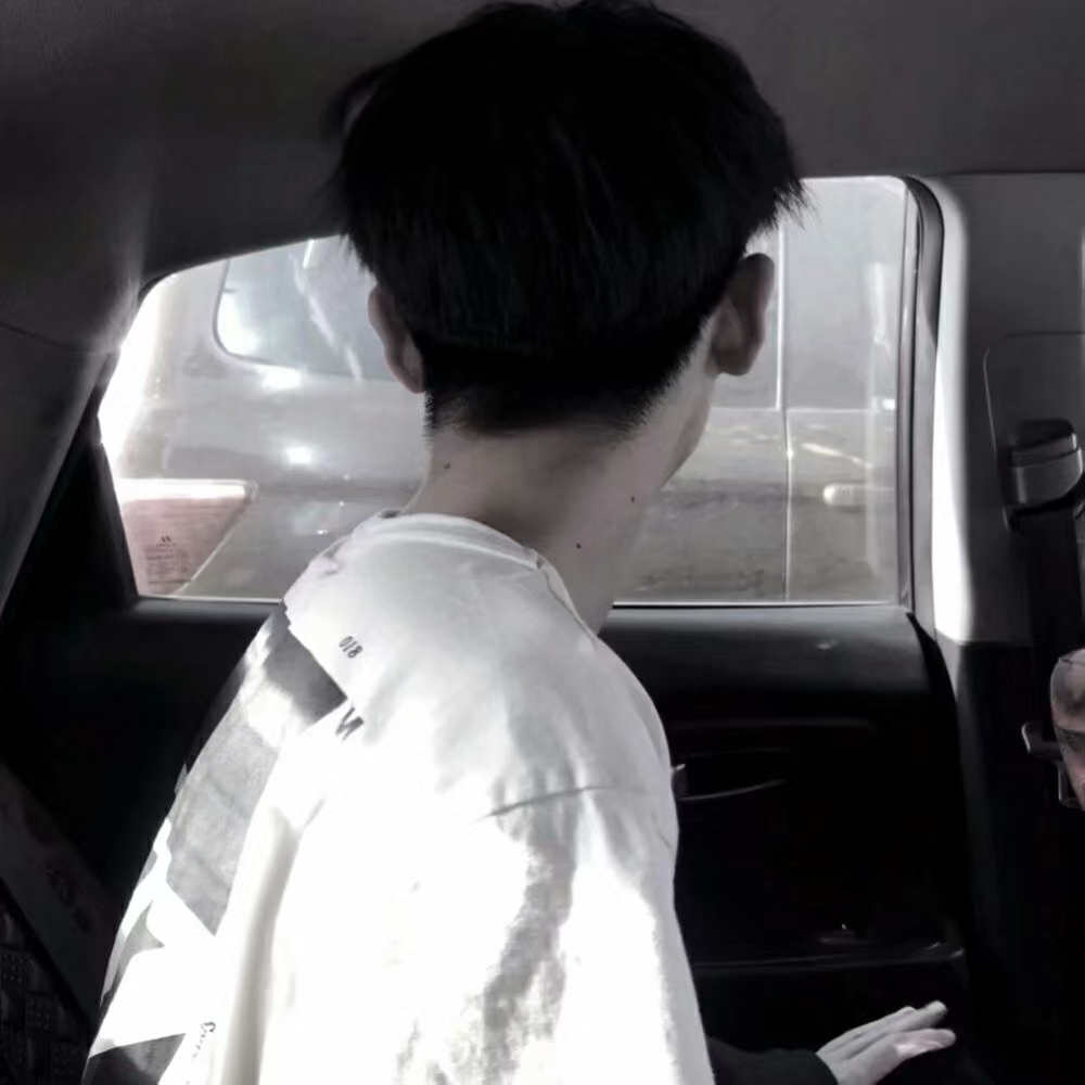 微信冷酷气质迷人男头