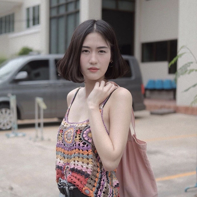 微信粉嫩可爱气质女头