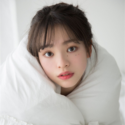 微信粉嫩可爱气质女头