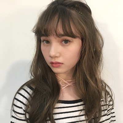 微信粉嫩可爱气质女头