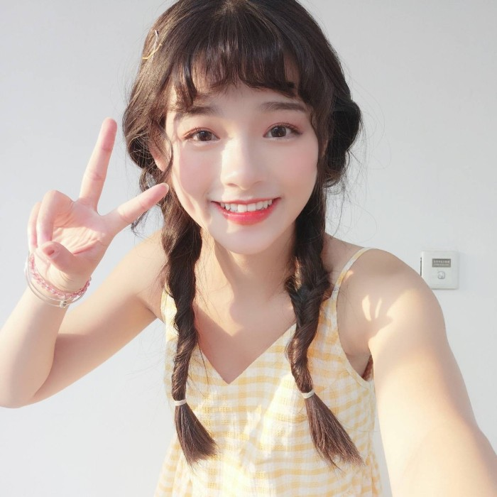 微信清新森系阳光女头