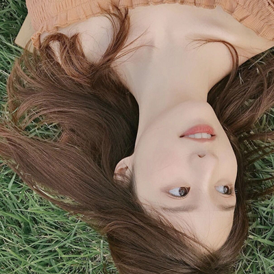 微信粉嫩可爱气质女头