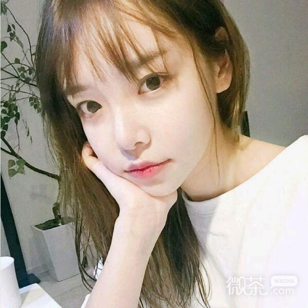 微信阳光粉嫩文艺气质女头
