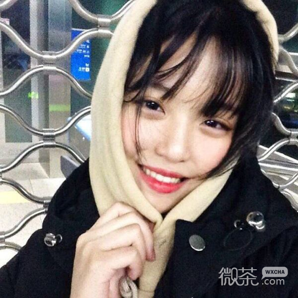 微信阳光粉嫩文艺气质女头