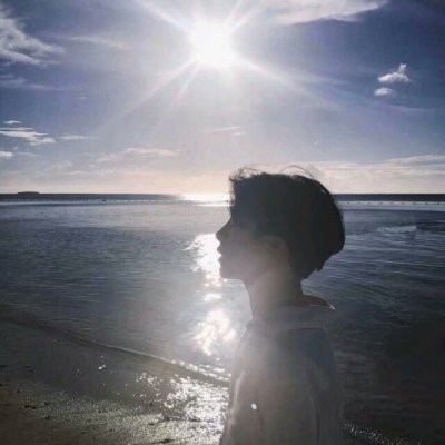 唯美伤感风格的微信个性男生头像合集下载