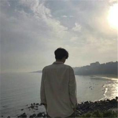 唯美伤感风格的微信个性男生头像合集下载