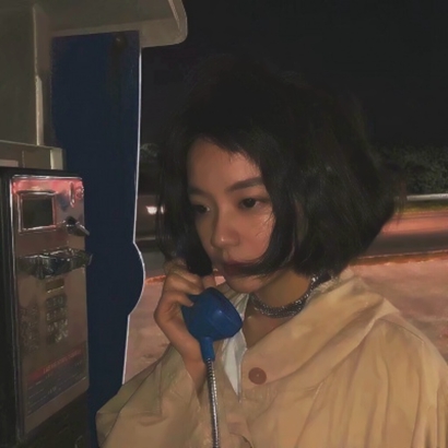 成熟伤感抑郁风格的微信个性女生头像合集下载