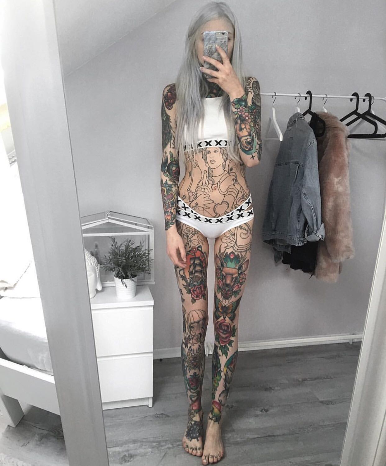 微信清新非主流冷酷女头