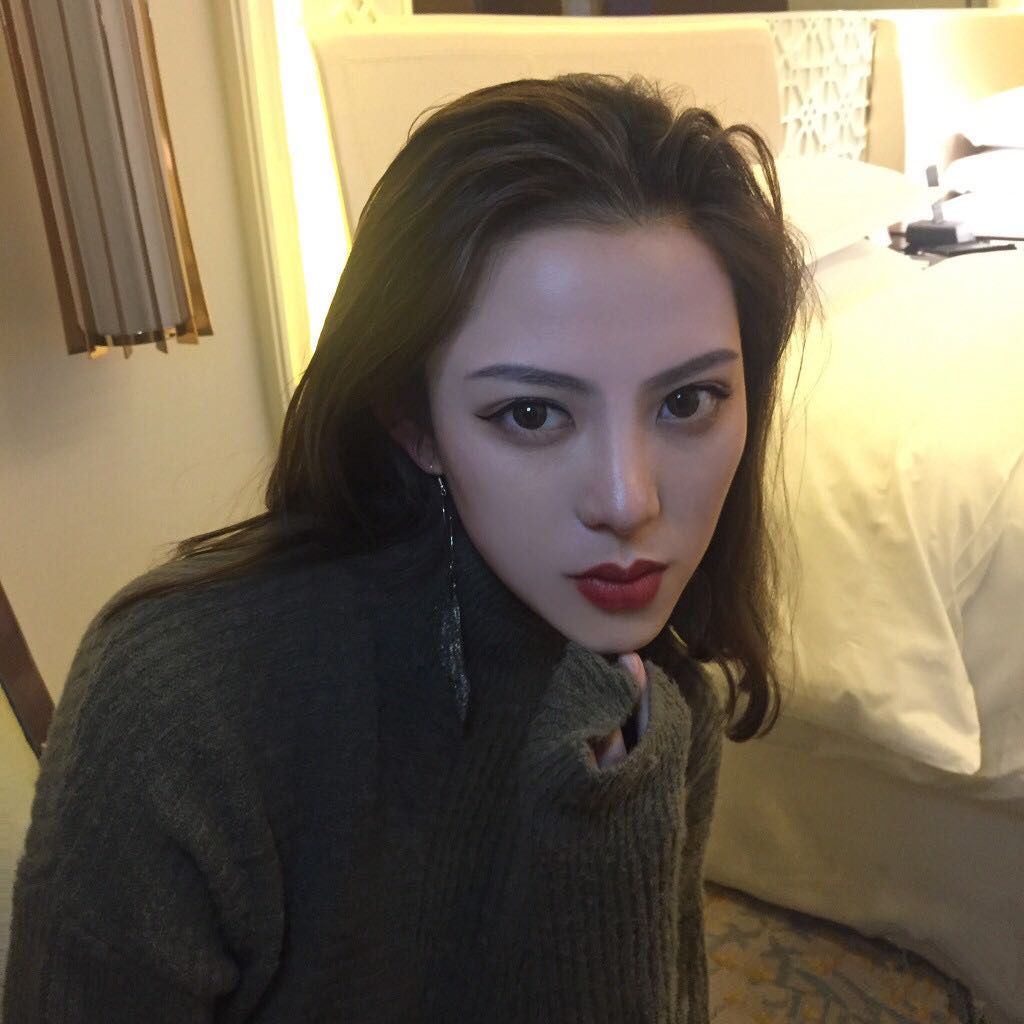 微信清新阳光佛系女头