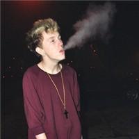 帅气个性欧美风的微信抽烟男生头像合集下载