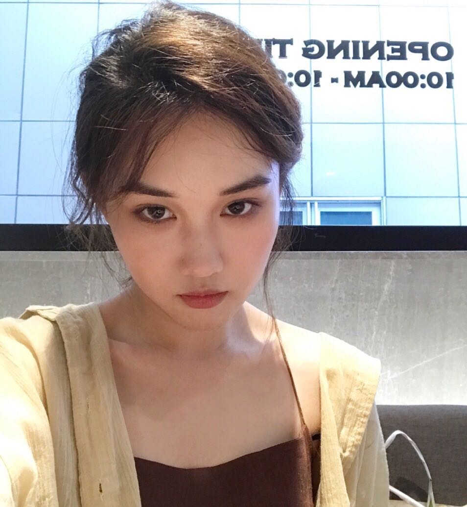 微信清新阳光佛系女头