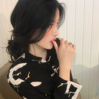 微信阳光粉嫩可爱女头
