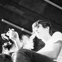 帅气个性欧美风的微信抽烟男生头像合集下载