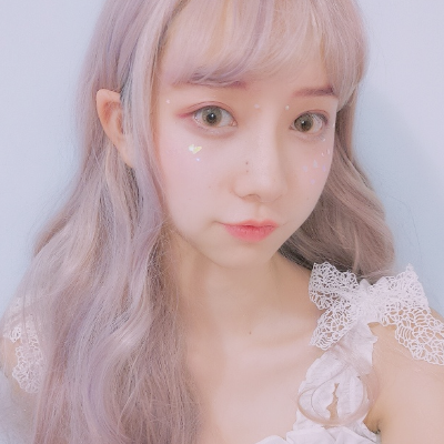 微信阳光粉嫩可爱女头
