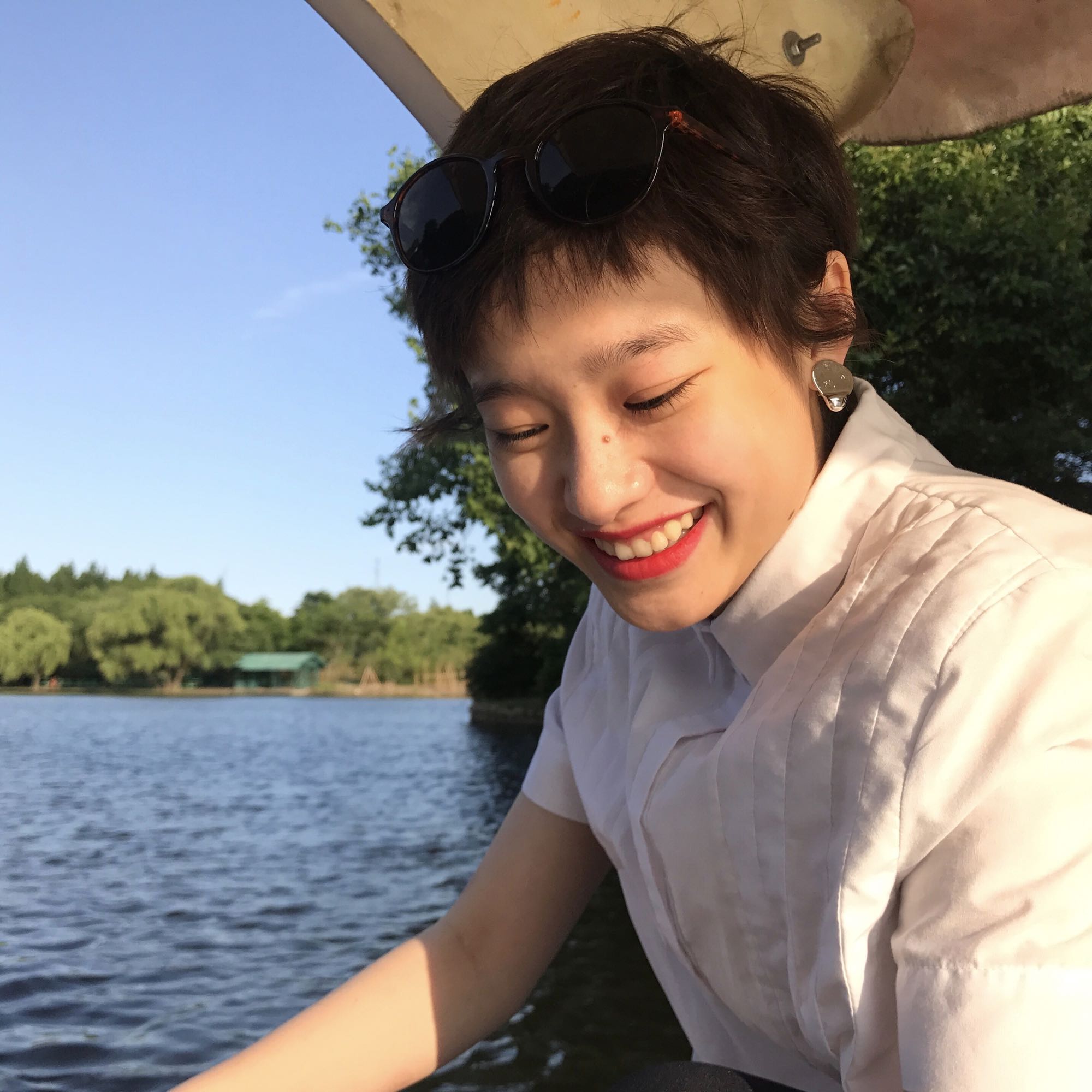 微信清新阳光佛系女头