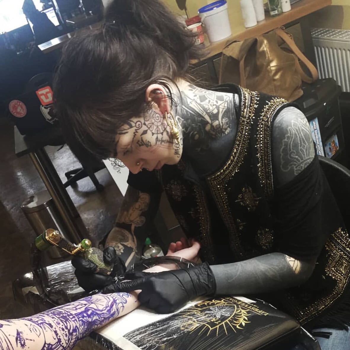 微信清新非主流冷酷女头