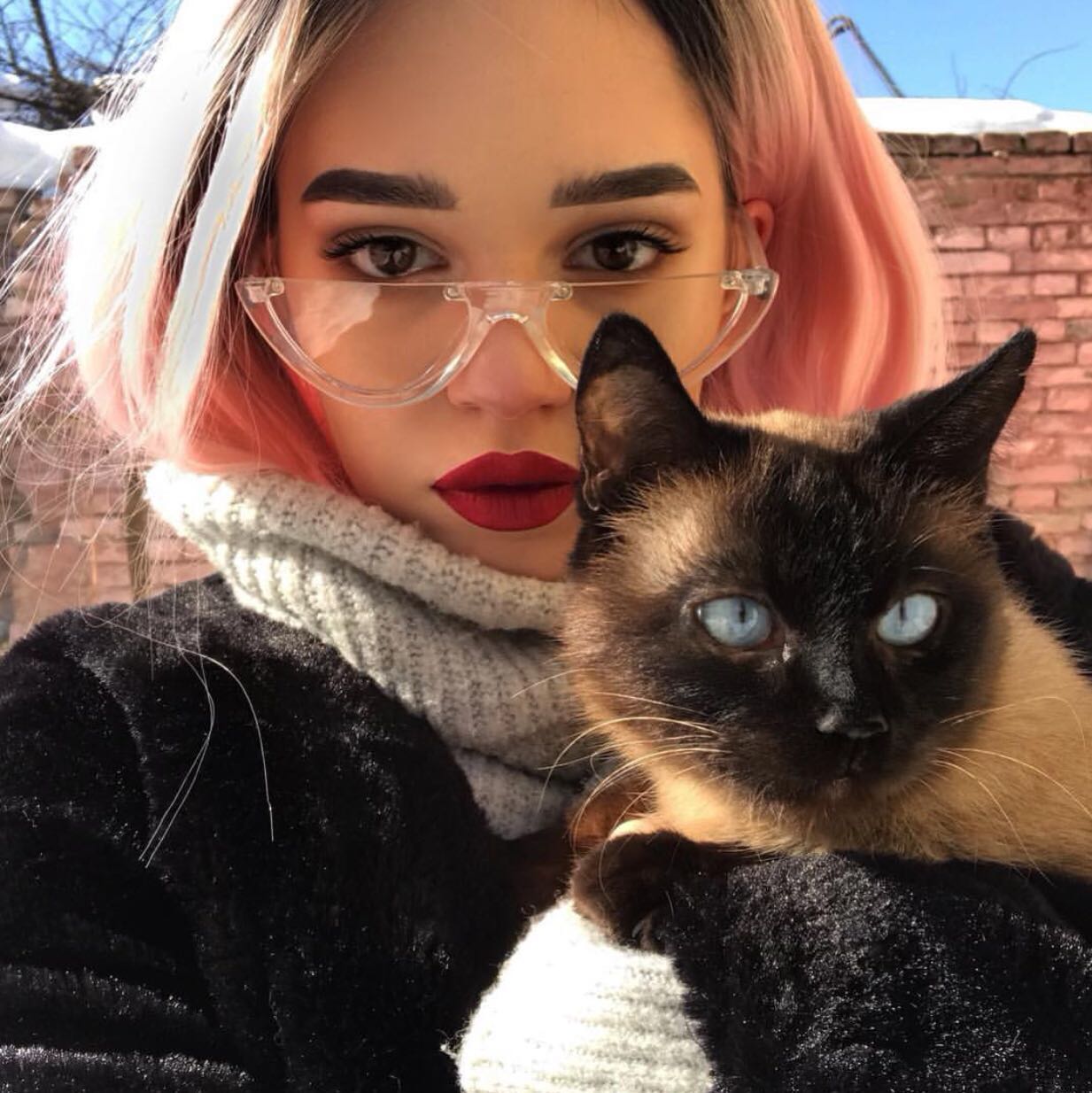 微信清新非主流冷酷女头