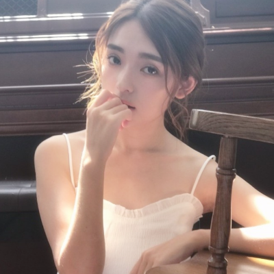 微信阳光粉嫩可爱女头