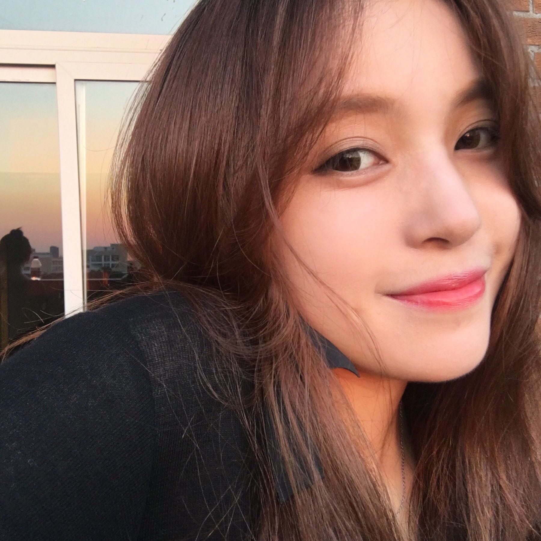 微信佛系简洁女头