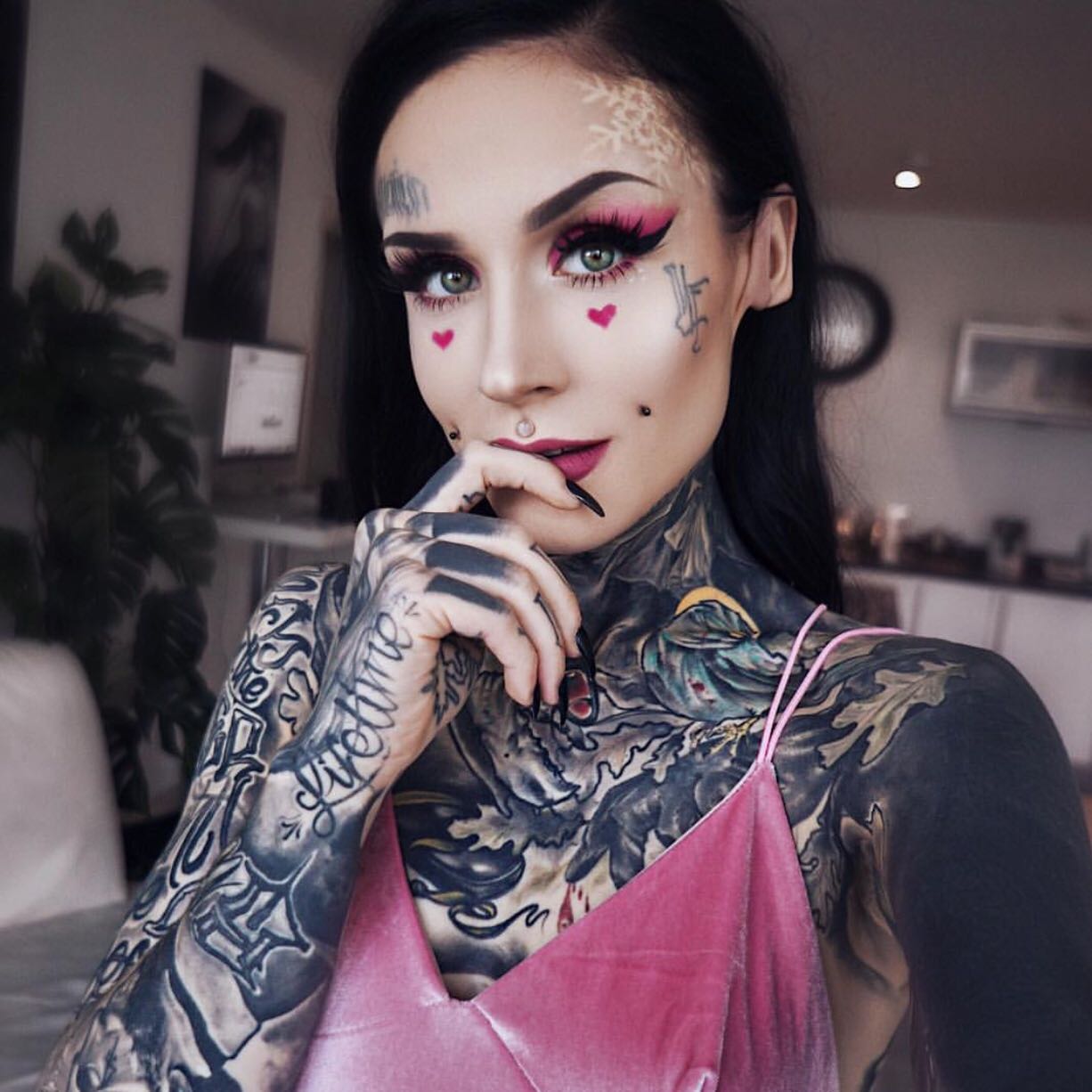 微信清新非主流冷酷女头